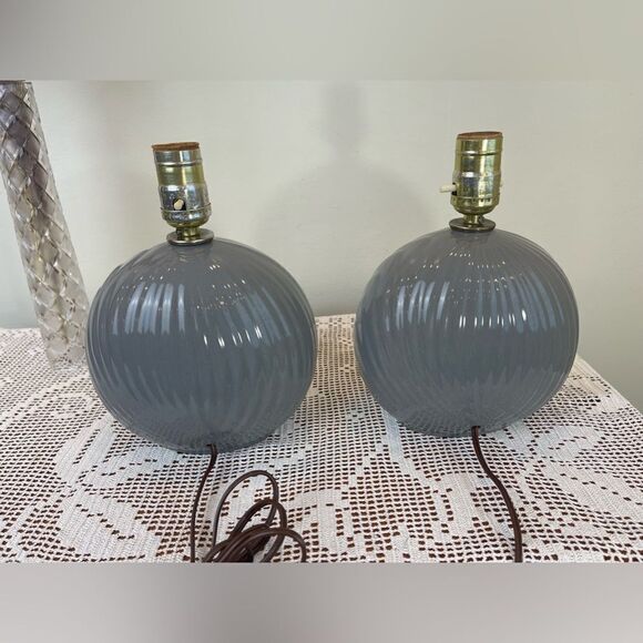 Vintage ceramic seashell textured gray table lamps | Lamp no.1 of the 2 lamps - Picture 6 of 13
